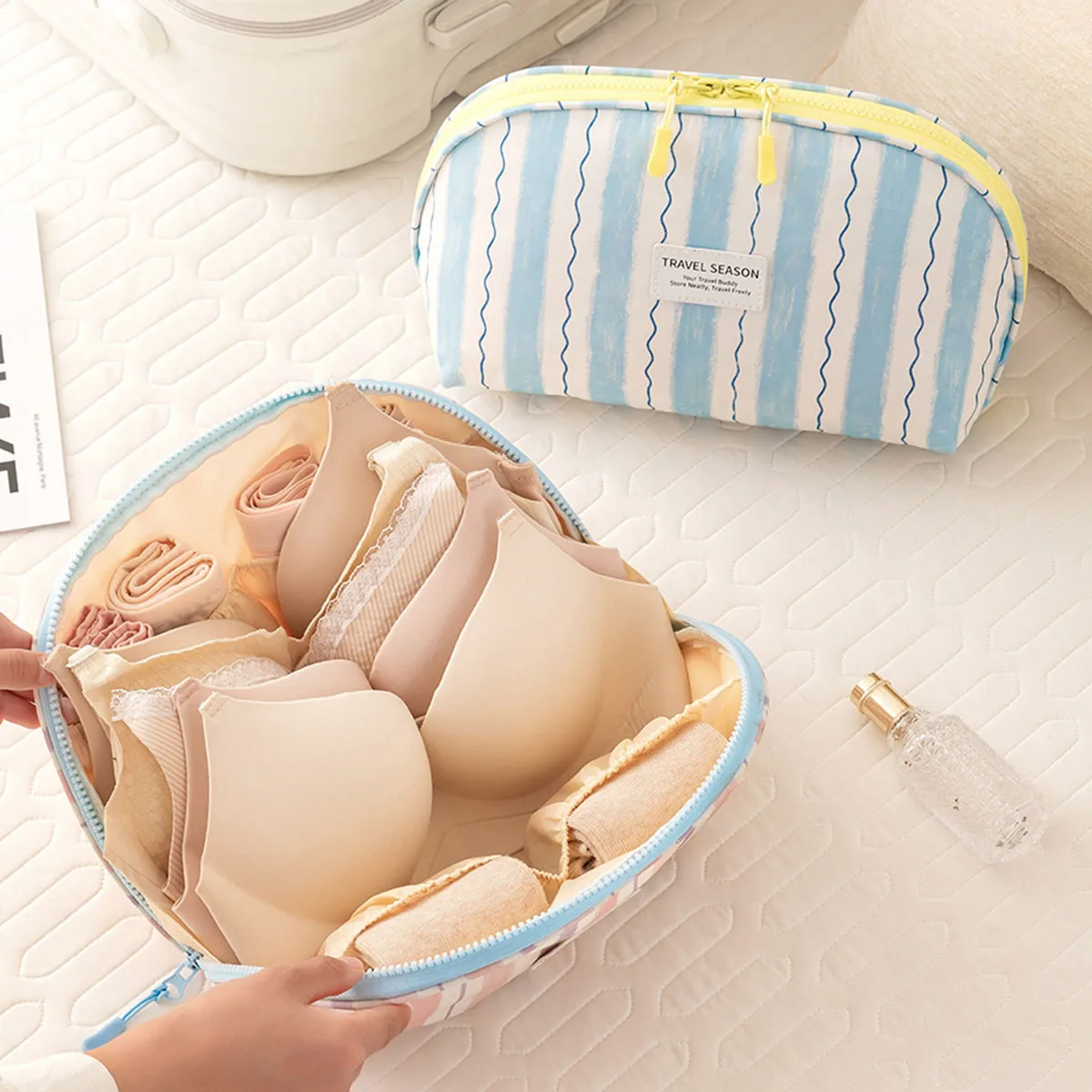Travel Accessories Organizer - Tas Penyimpanan Pakaian Dalam Tas Organizer