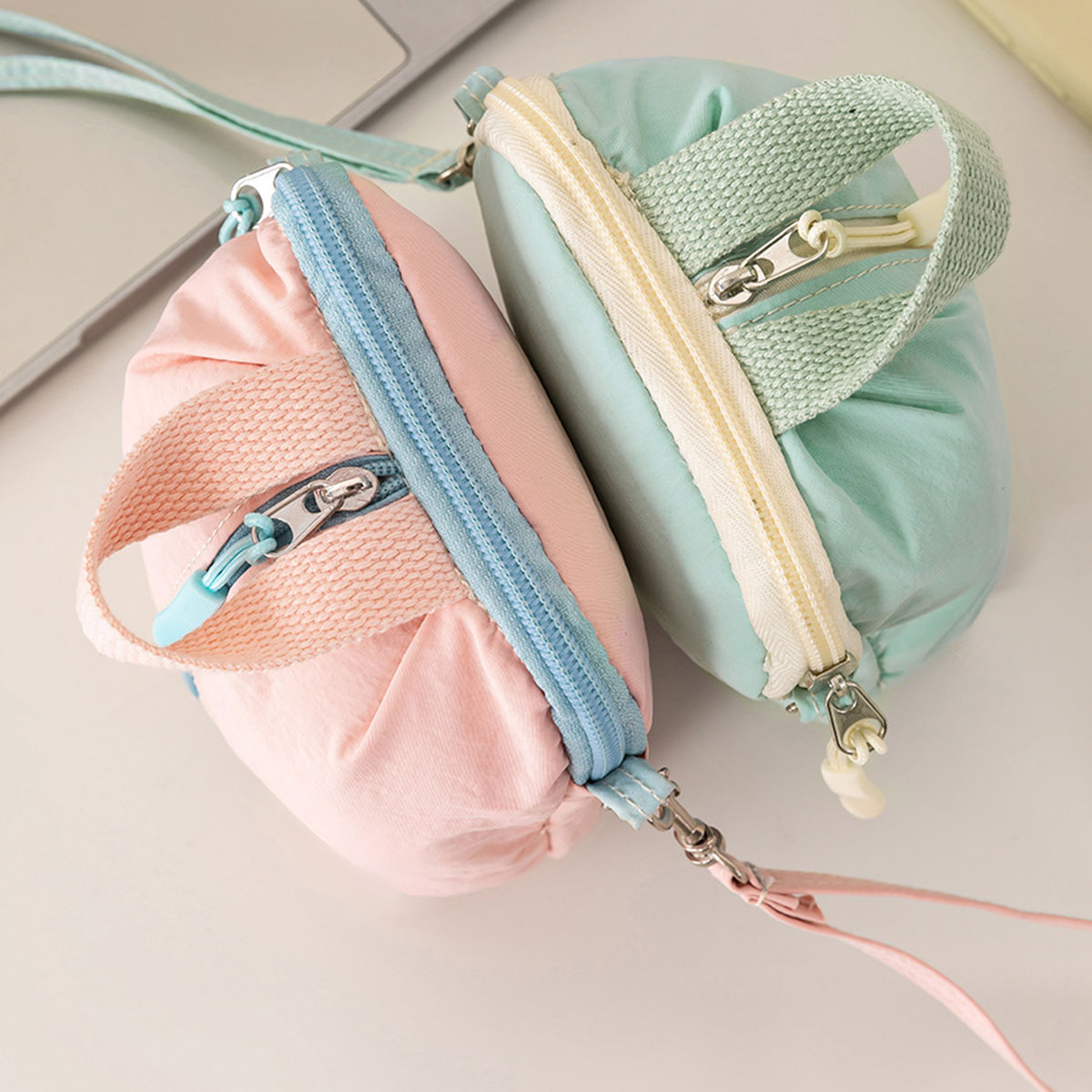 Tas Penyimpanan Kaus Kaki dan  - Travel Accessories Organizer ulasan dan harga